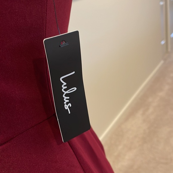 - NWT Lulus red wine halter bodycon midi dress - Picture 6 of 14